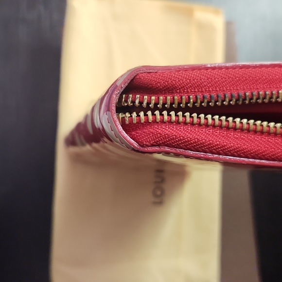 LV x Kusama Limited Edition Long Zip Wallet Vernis Infinity Dots - Picture 10 of 17